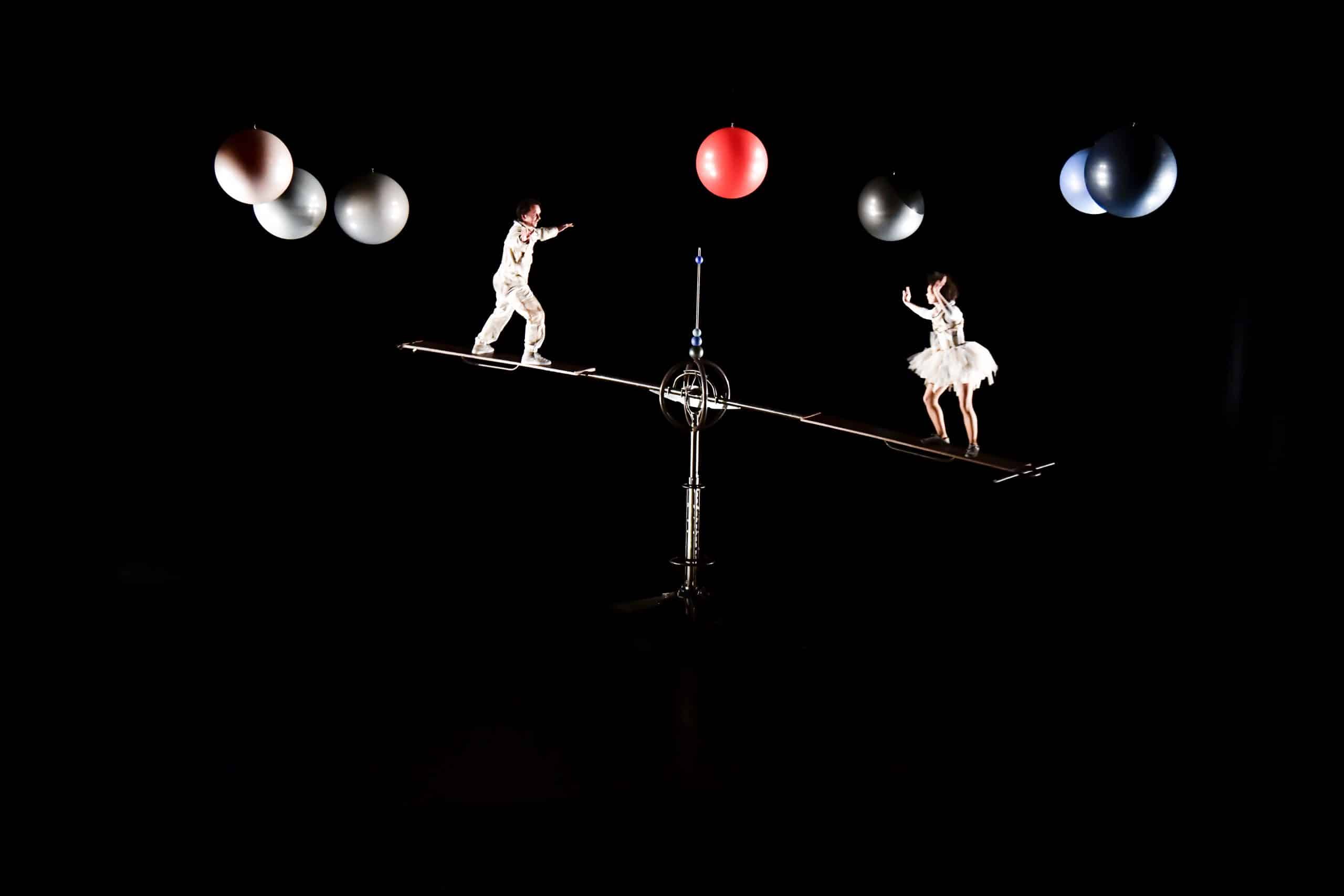 Aux étoiles! Cirque Hirsute